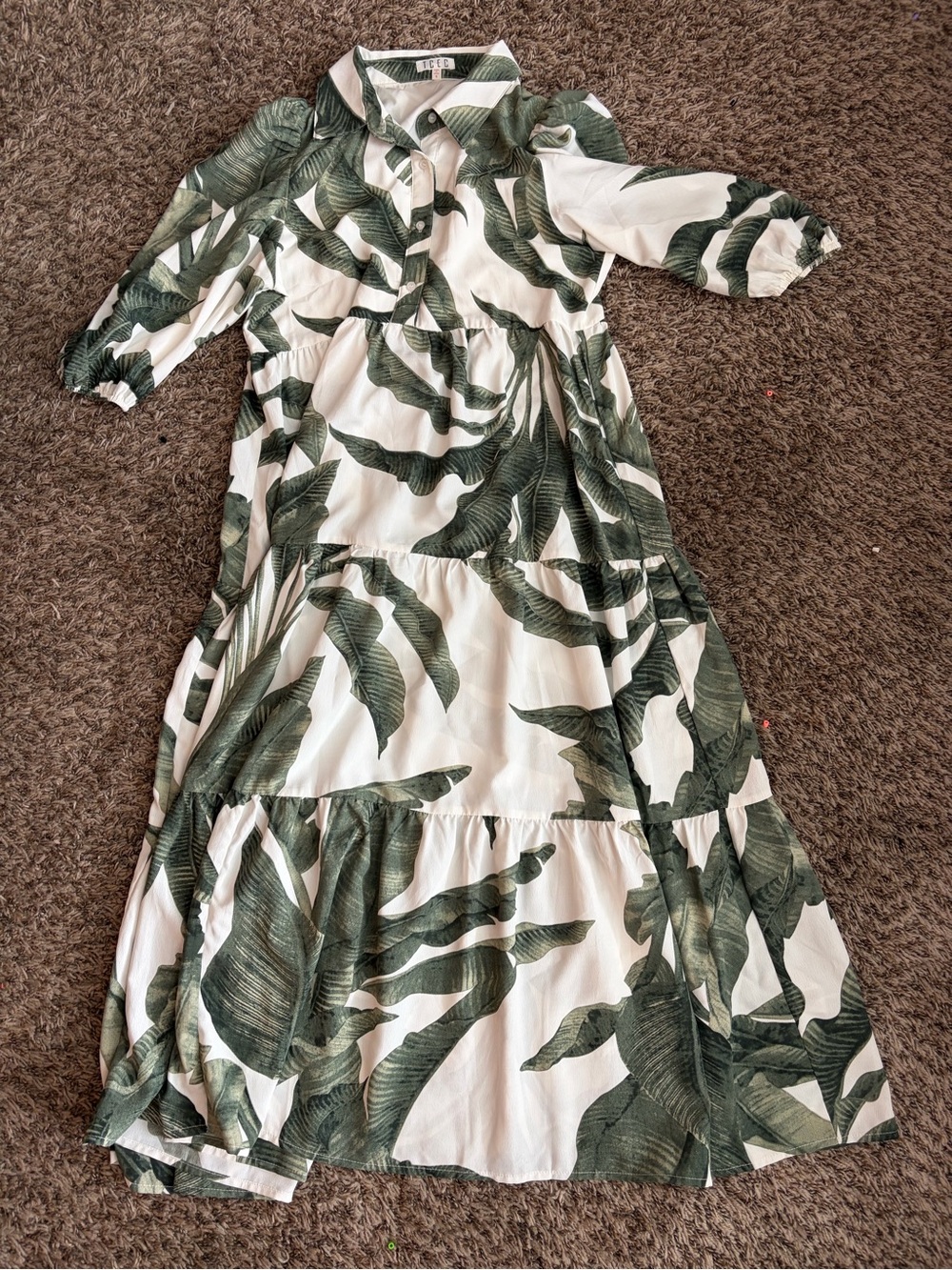 TCEC White Maxi Dress with Green Leaf Print Size Small